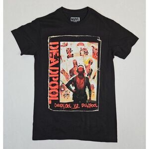 Marvel Deadpool Versus Shirt Comic Spencers Men Size SMALL‎